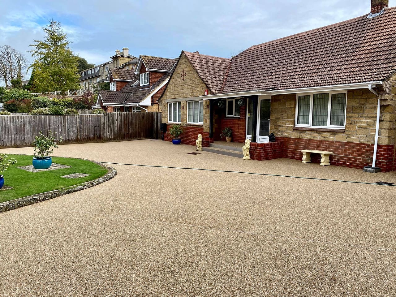 Newgents Isle of Wight Bins, Gutter Cleaning & External Jetwashing