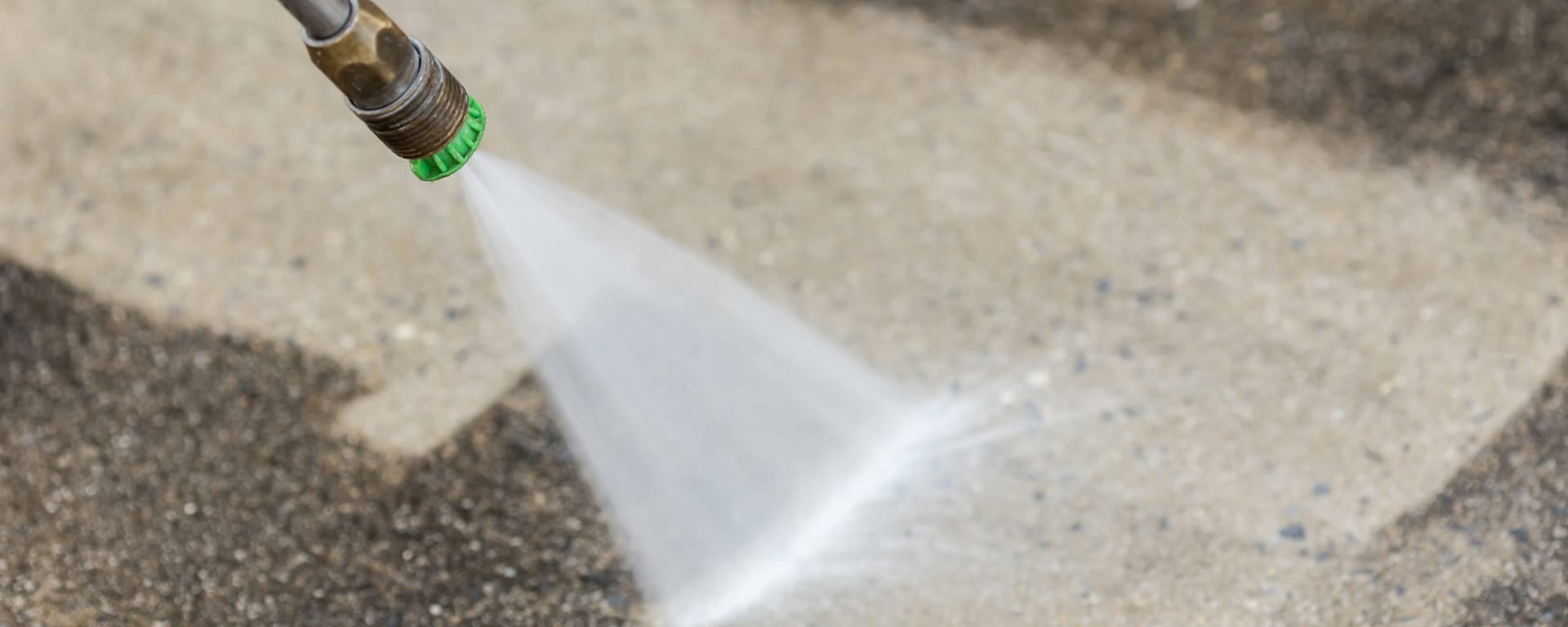 Pressure Washing Newgents Isle of Wight Bins, Gutter Cleaning